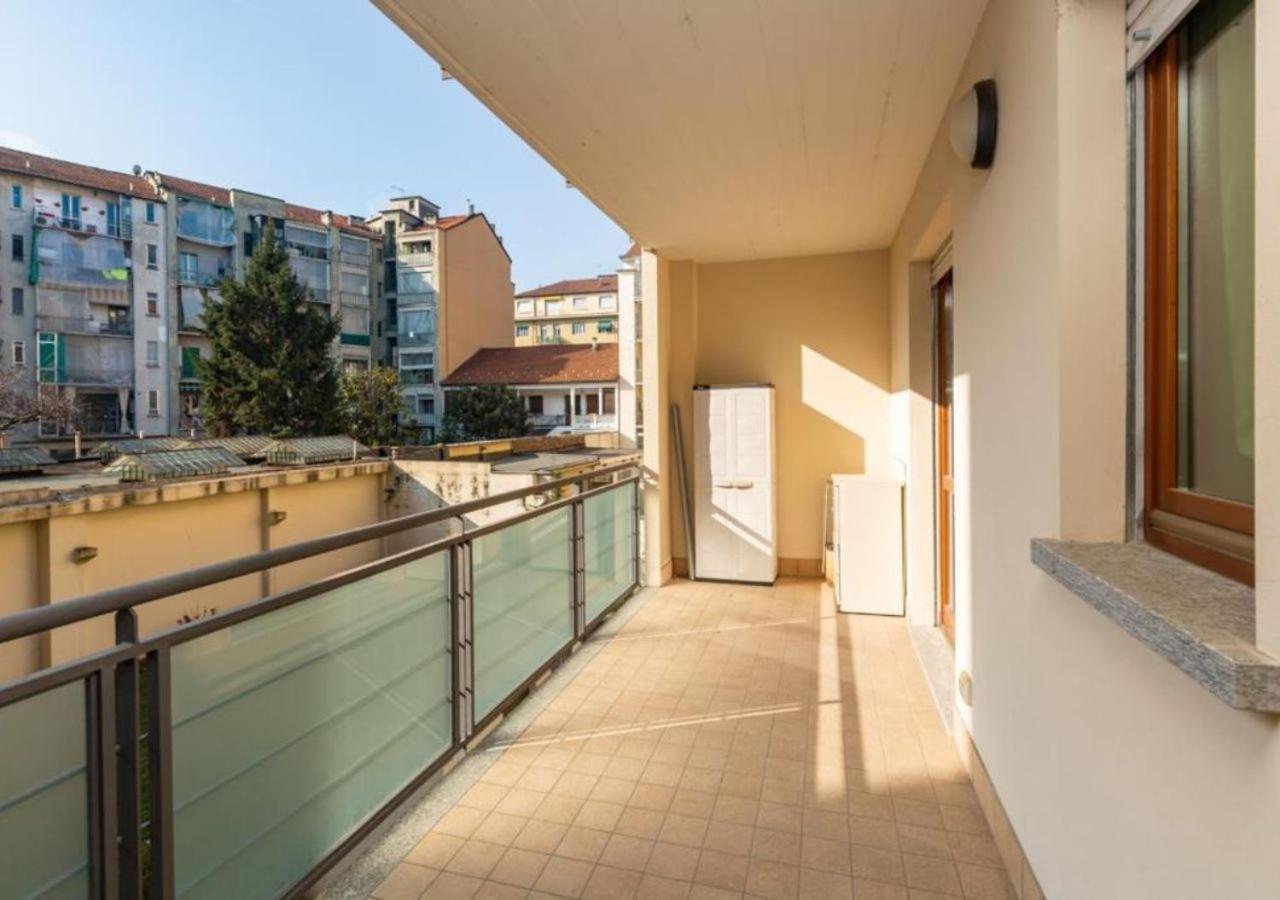 טורינו Comfy Cozy Apartment Close To Metro מראה חיצוני תמונה