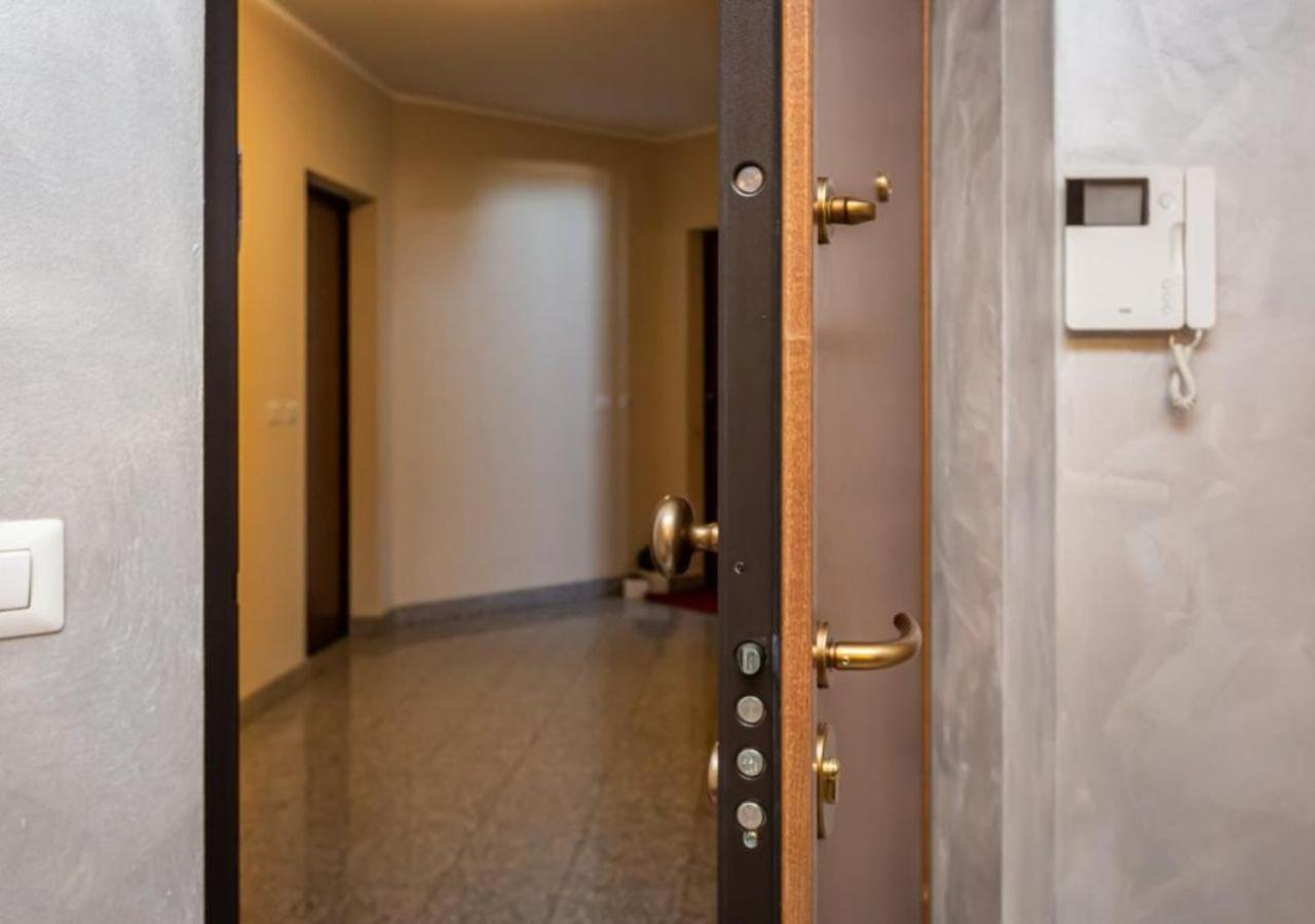 טורינו Comfy Cozy Apartment Close To Metro מראה חיצוני תמונה